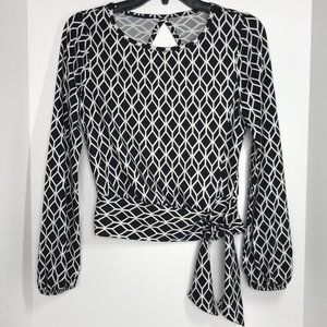 Women's L/S Top | Black/White Geometric & Side Tie